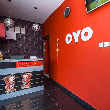 Oyo 89301 Ys Inn Miri Εξωτερικό φωτογραφία