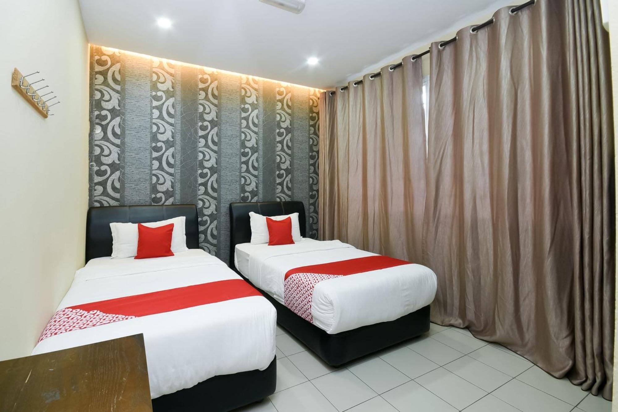 Oyo 89301 Ys Inn Miri Εξωτερικό φωτογραφία