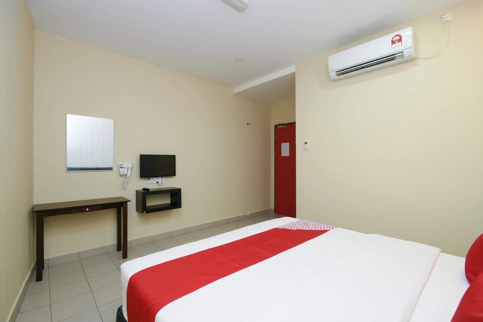 Oyo 89301 Ys Inn Miri Εξωτερικό φωτογραφία