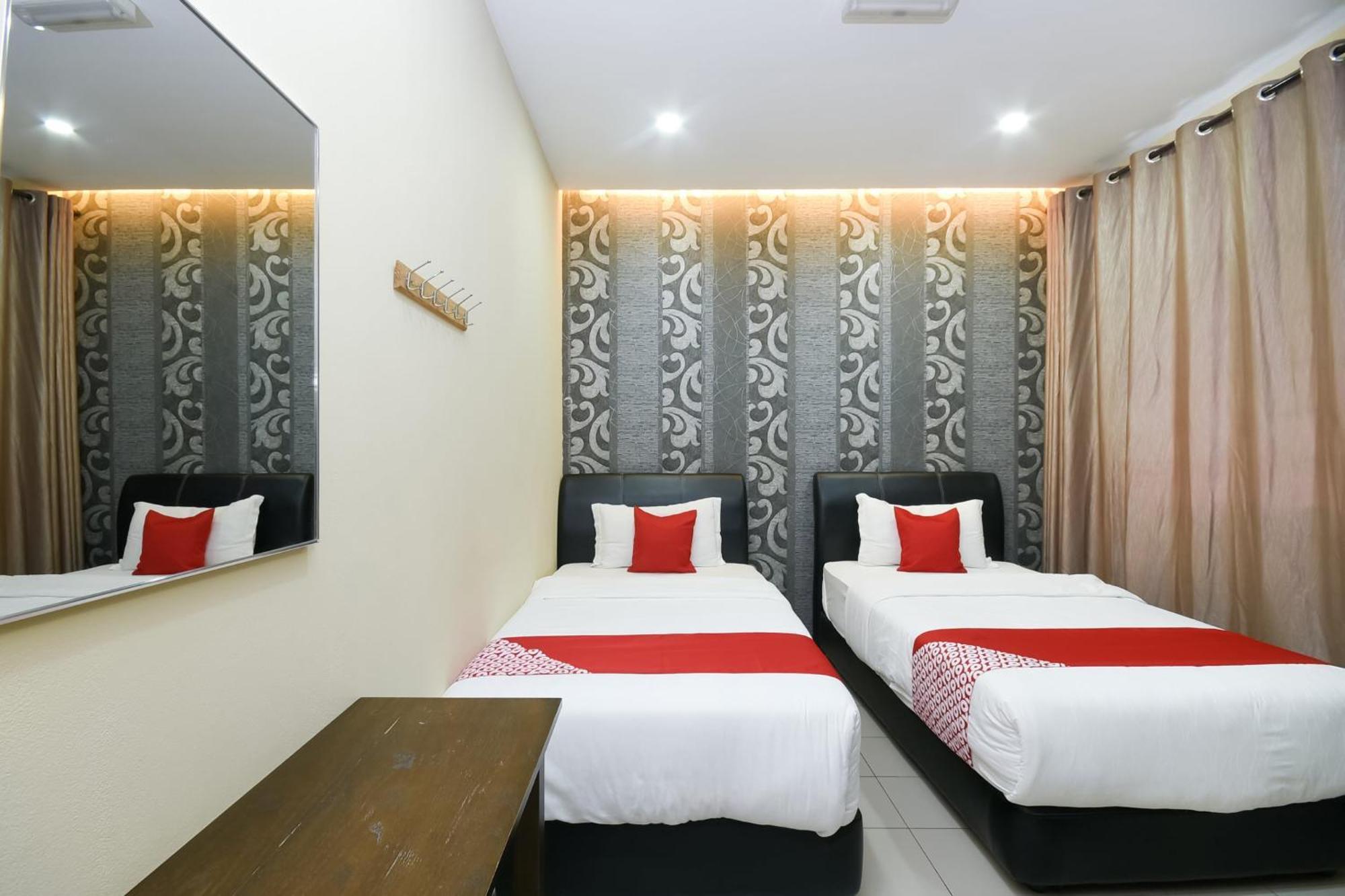 Oyo 89301 Ys Inn Miri Εξωτερικό φωτογραφία