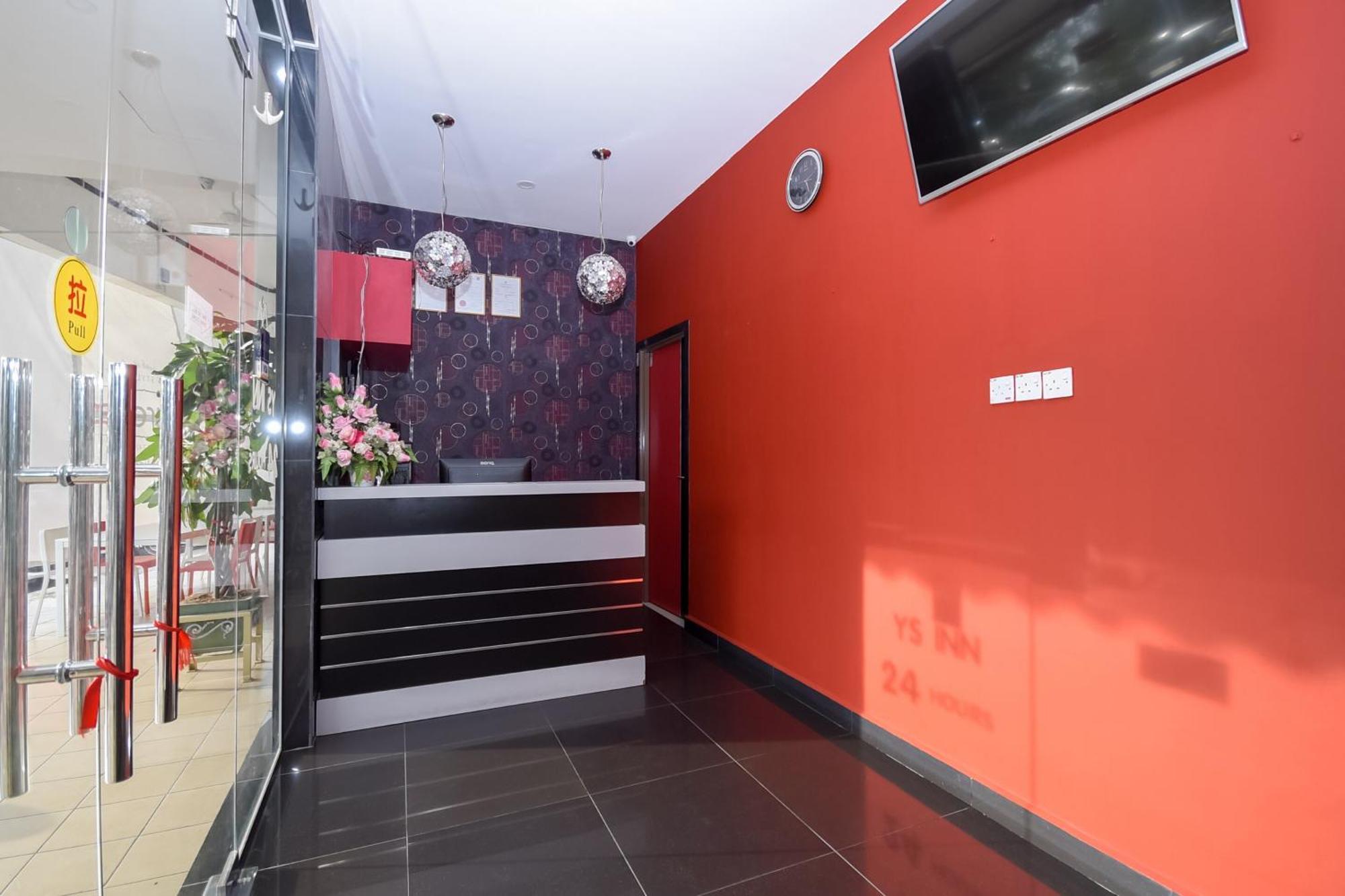 Oyo 89301 Ys Inn Miri Εξωτερικό φωτογραφία