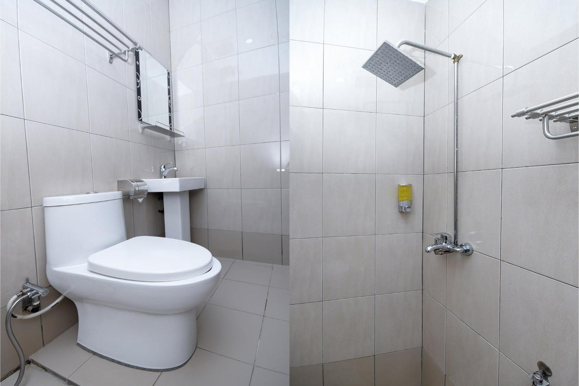 Oyo 89301 Ys Inn Miri Εξωτερικό φωτογραφία