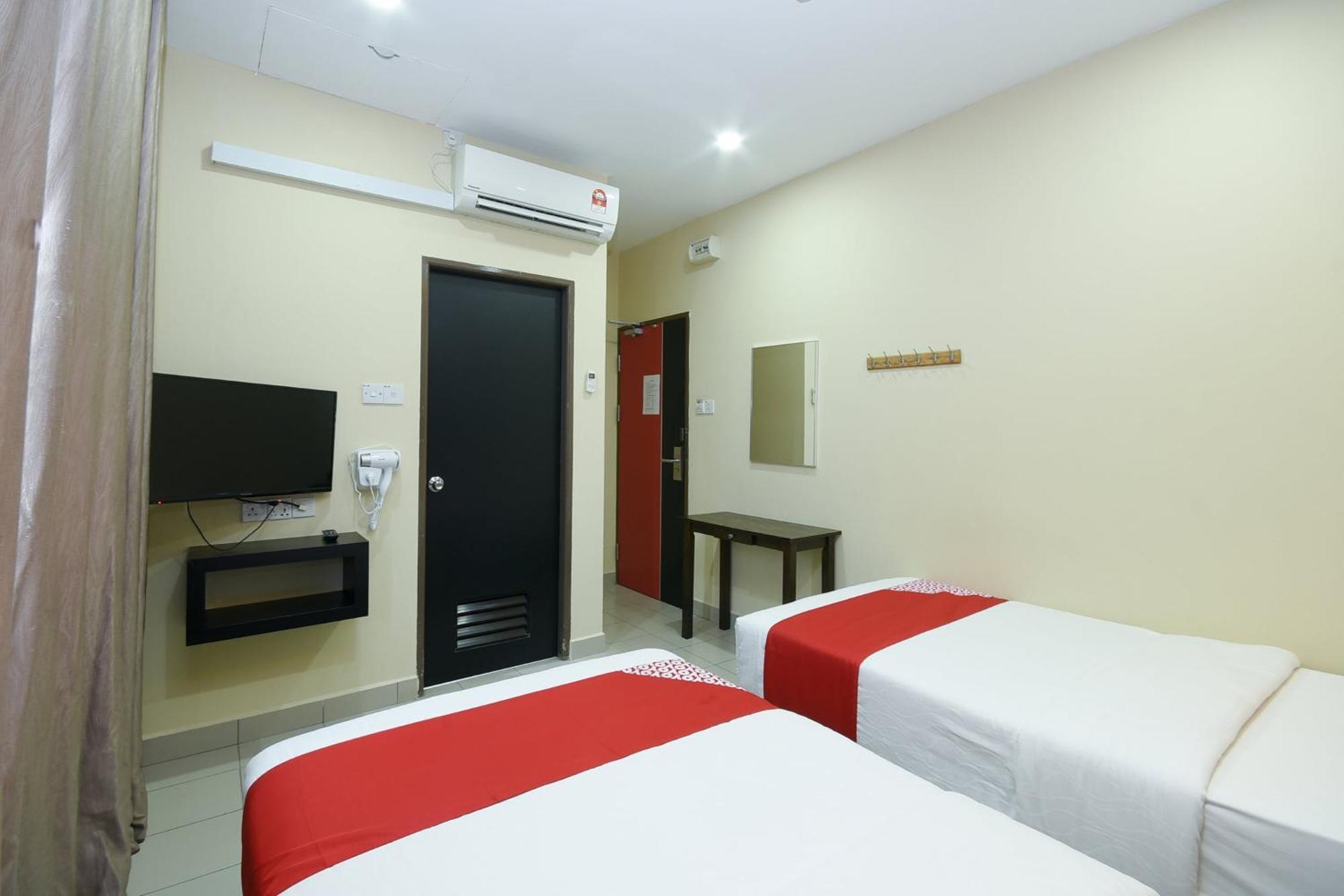 Oyo 89301 Ys Inn Miri Εξωτερικό φωτογραφία