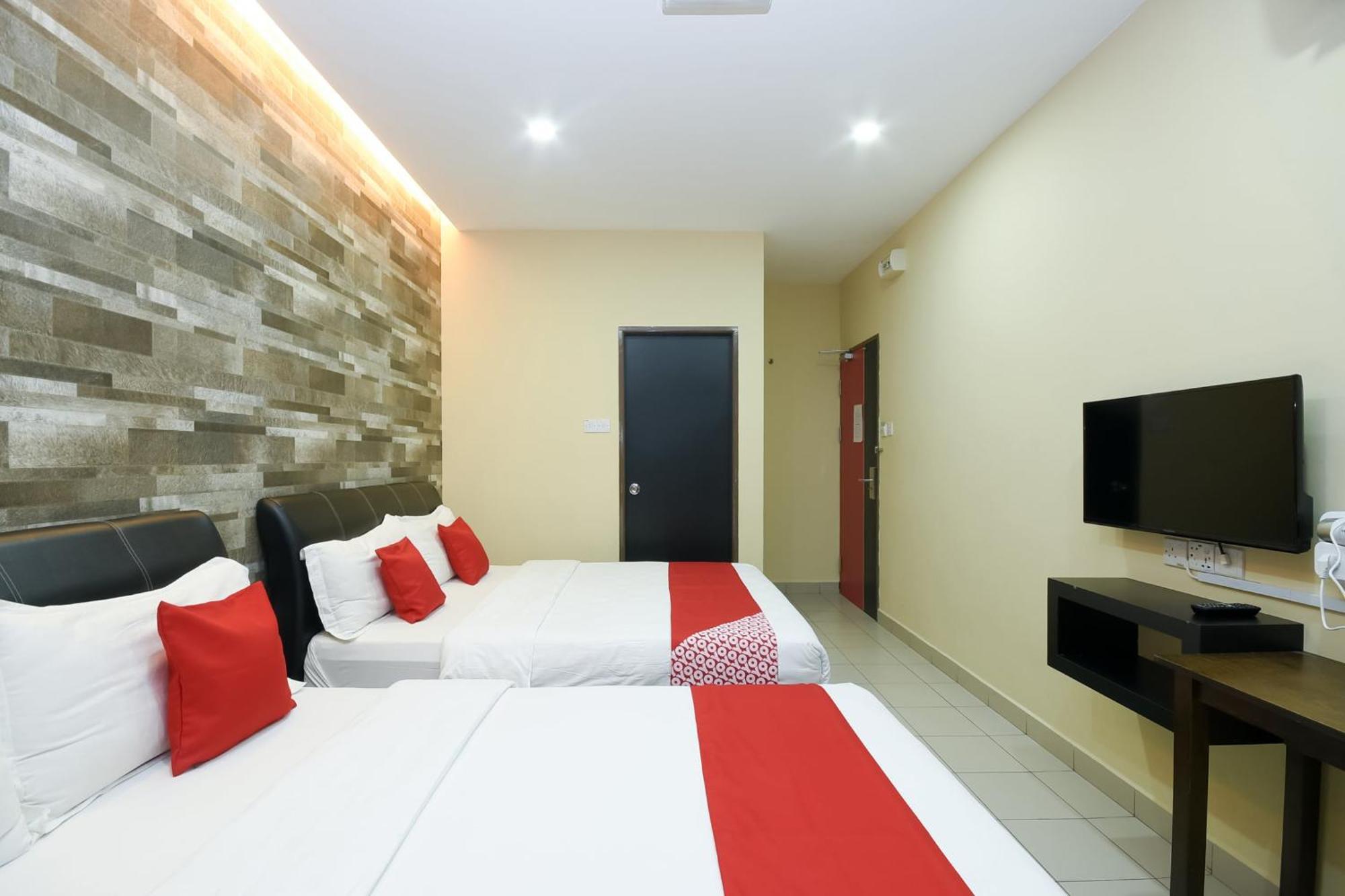 Oyo 89301 Ys Inn Miri Εξωτερικό φωτογραφία