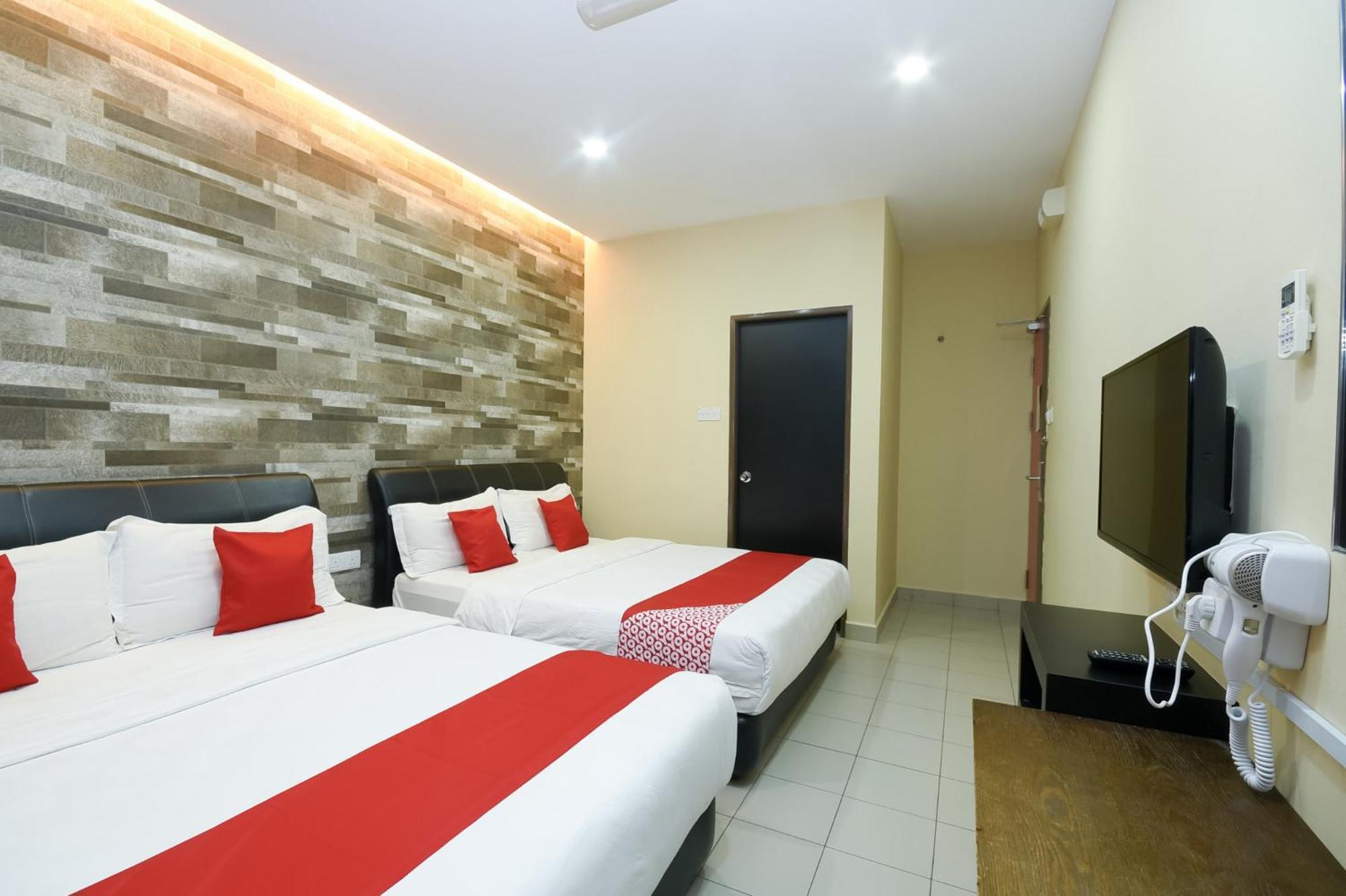 Oyo 89301 Ys Inn Miri Εξωτερικό φωτογραφία