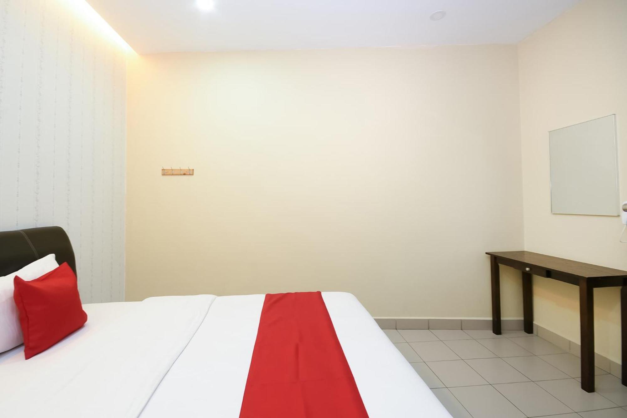 Oyo 89301 Ys Inn Miri Εξωτερικό φωτογραφία